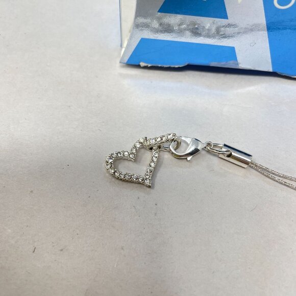 Avon Pave Heart Anywhere Charm Silver-Tone‎ Love Gift Box New - Picture 2 of 11